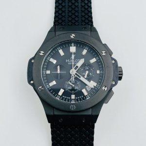 Hublot Big Bang Black Magic Carbon Dial 44MM Quartz Movement BB77776